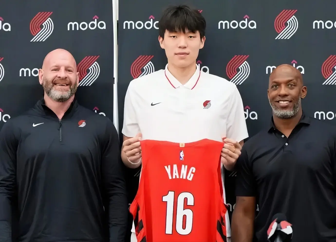 比德与火箭 比德与火箭