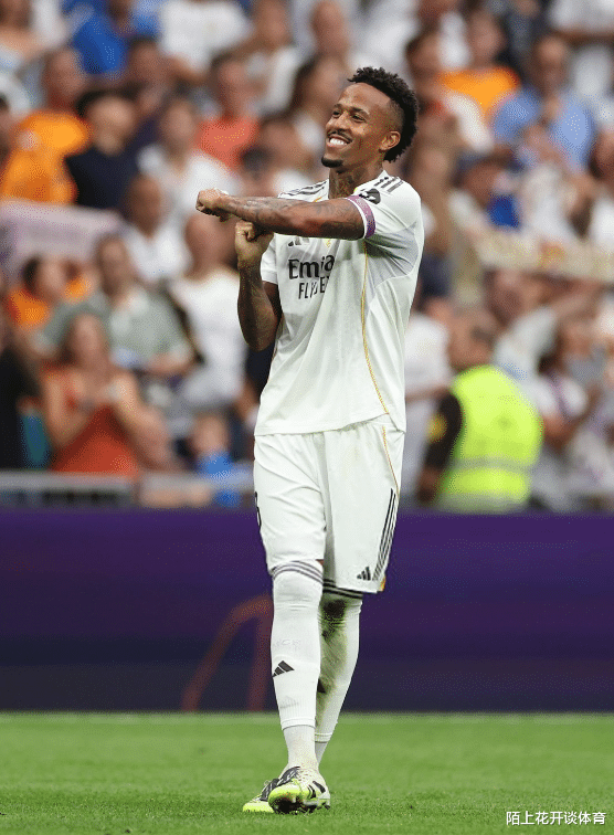 的比分成功, 银河战舰凭