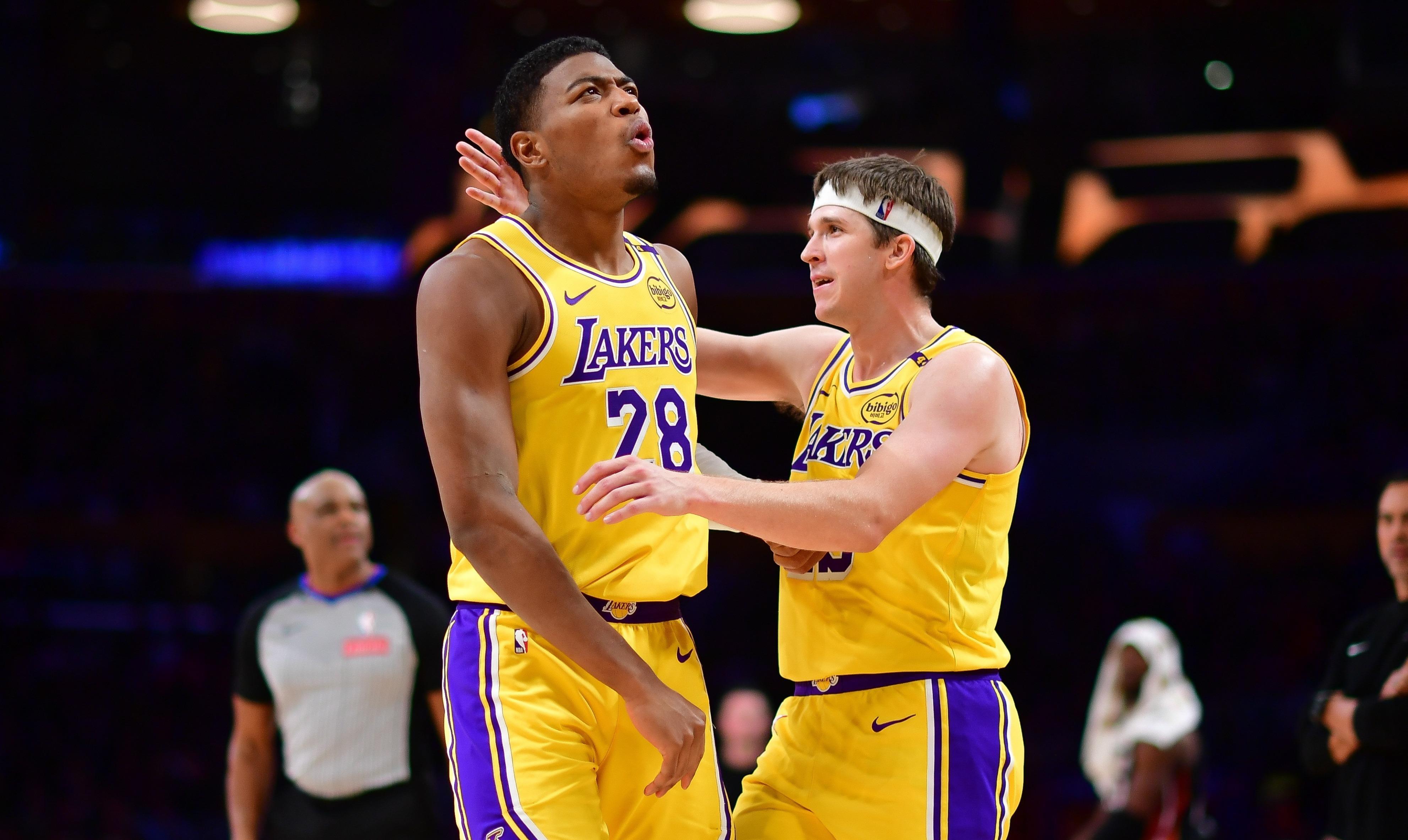 荐下, 个篮板和 荐下, 个篮板和